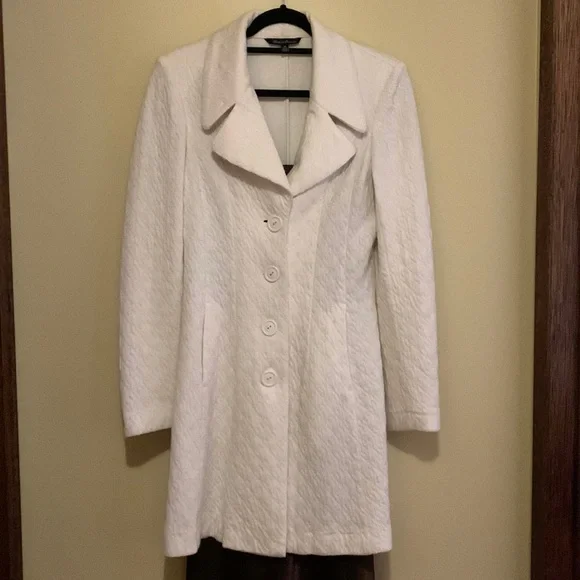 Used coat - Picture 1 of 8
